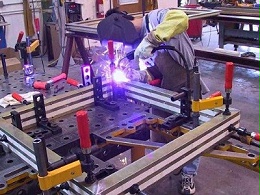 謝崗鈑金加工廠如何確保落料品質(zhì)管理？