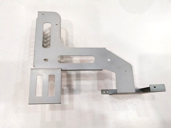 鈑金加工行業(yè)前景：設(shè)備、市場(chǎng)、管理縱向比較