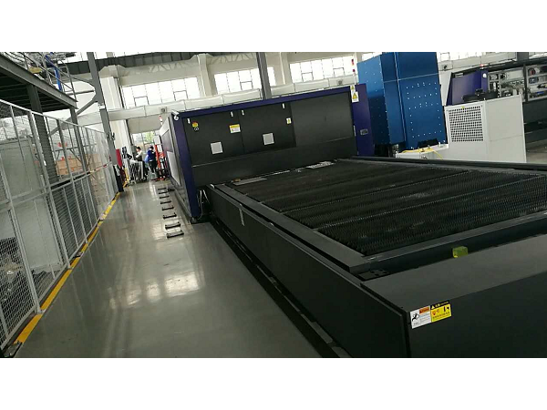 佛山鈑金加工廠，模具設(shè)計(jì)及工件翹曲解決辦法