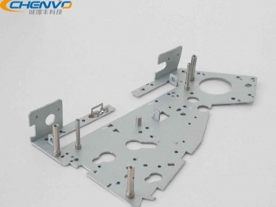 河北沖壓加工，汽車模具的設(shè)計特點