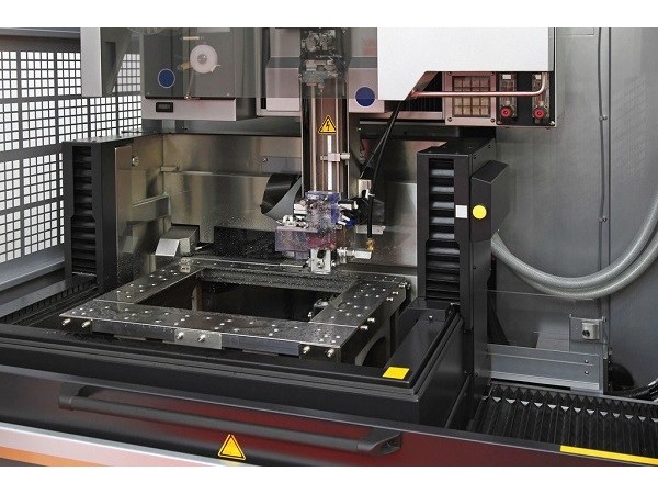 深圳五金沖壓廠，連續(xù)模設(shè)計(jì)要點(diǎn)-誠(chéng)瑞豐五金制品公司